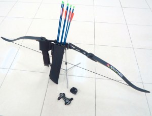 完善的射箭器材出借