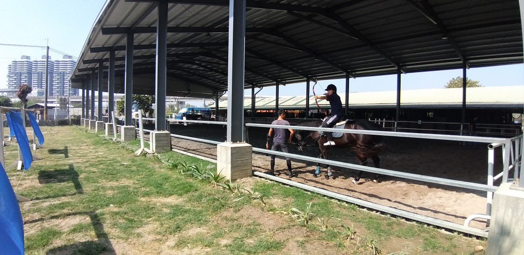 高雄騎馬射箭體驗活動