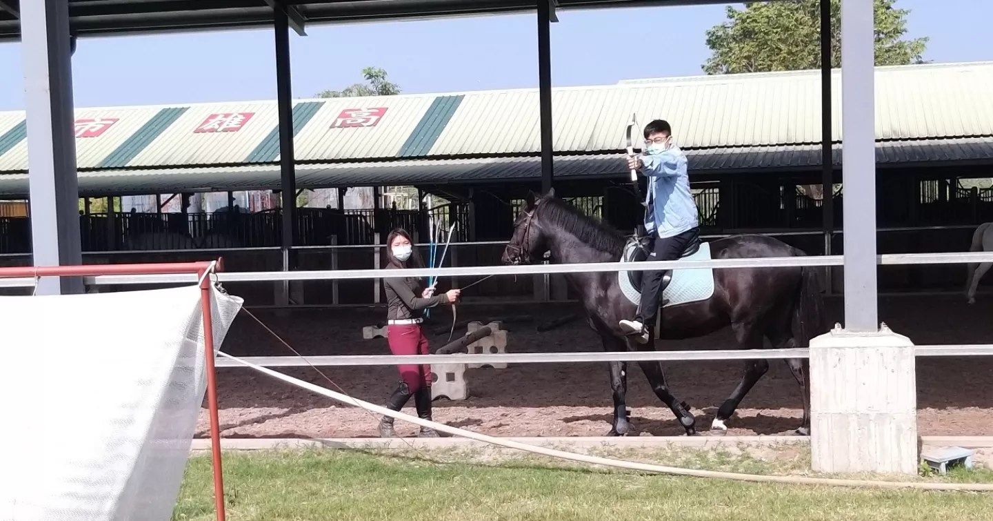 Archer Space 在高雄舉辦騎馬射箭體驗活動